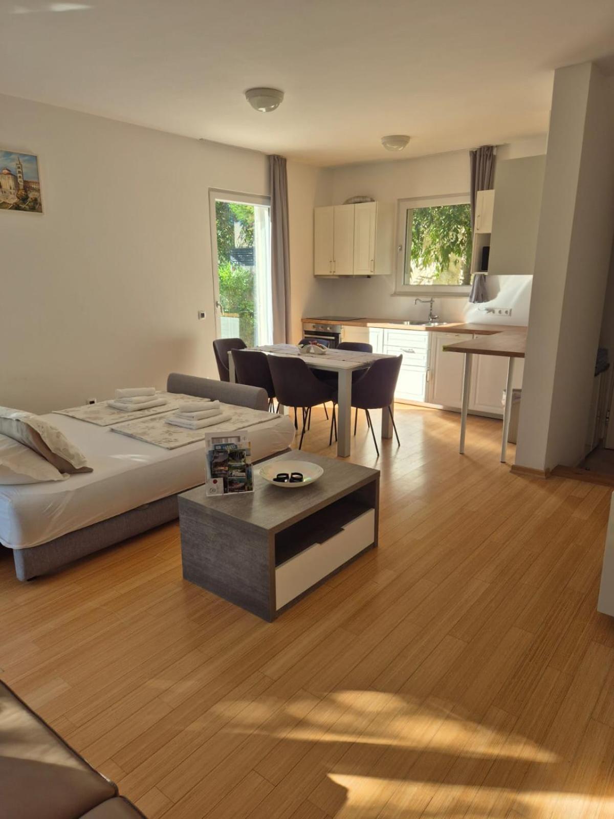 Luxury Two-Floor Apartment In Petrcane With Garden And Pool Exterior foto